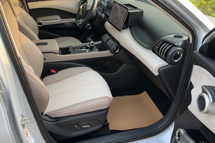 Used BYD Yuan PLUS 2024 Honor Edition 430KM Beyond Model Right Front Seat