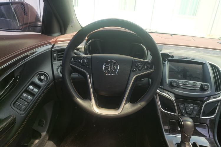 Used Buick LaCrosse 2013 2.4L SIDI Luxury Comfort Edition Steering Wheel