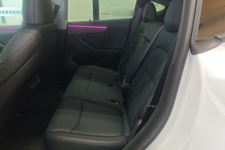 Used Tesla Model Y 2025 Long-Range All-Wheel-Drive Version