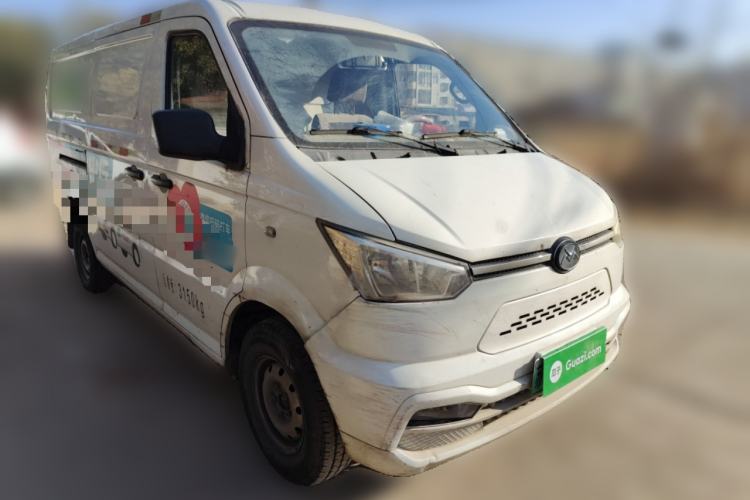 Used New Gonow Shuailing 2022 Standard Range with 41.64 kWh Lishen Power Front Right 45 Deg