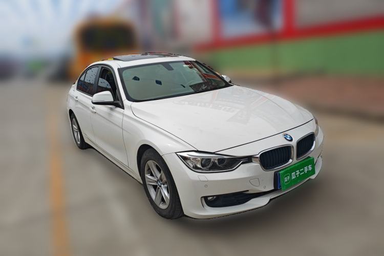 Used BMW 3 Series 2015 320i Fashion Model
