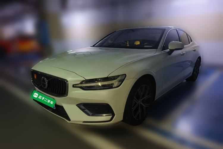 Used Volvo S60 2024 B4 Zhiyi Luxury Edition