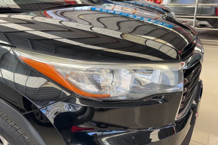 Used Toyota Highlander 2015 2.0T Two-Wheel Drive Elite Edition 5 Seats Exterior 3