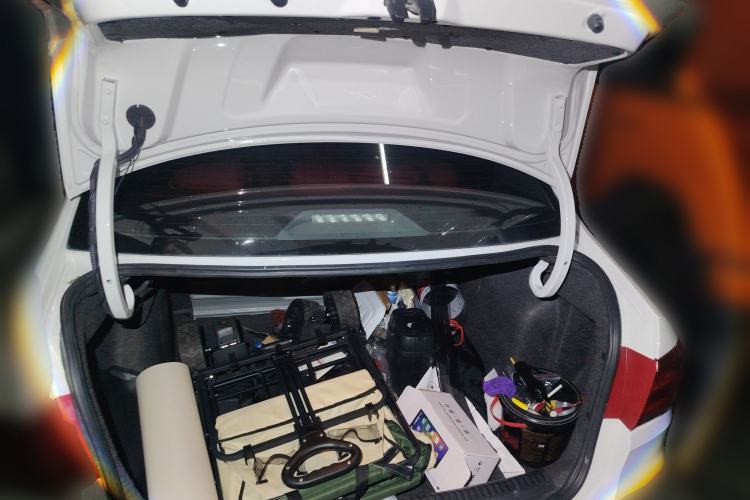 Used Volkswagen Santana 2015 1.6L Automatic Comfort Edition Trunk