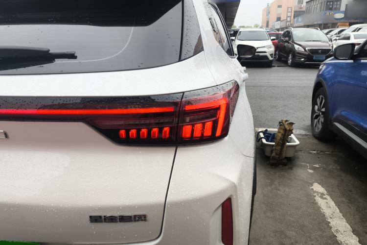 Used EXEED Zhuifeng 2022 Chasing the Waves Edition 1.5T CVT Rising Wind Version Right Rear Taillight