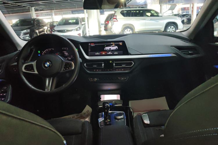 Used BMW 2 Series 2023 225i Four-Door Coupe M Sport Shadowline Package Center Console