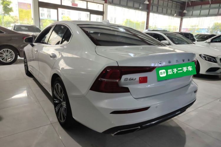 Used Volvo S60 2022 B4 Zhiyuan Luxury Edition