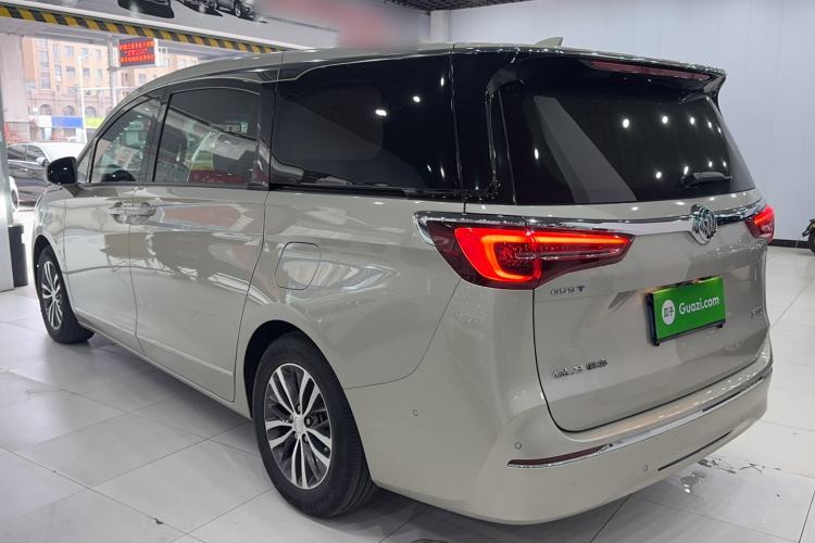 Used Buick GL8 2022 ES Landtrek 653T Luxury Edition