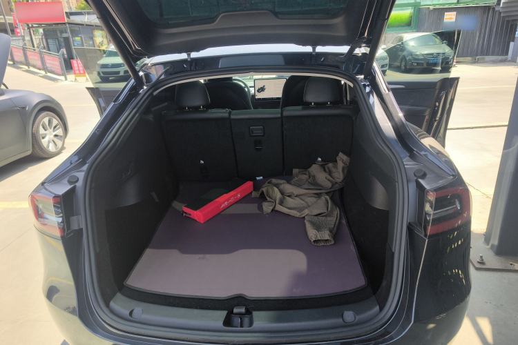 Used Tesla Model Y 2024 Rear-Wheel-Drive Version Trunk
