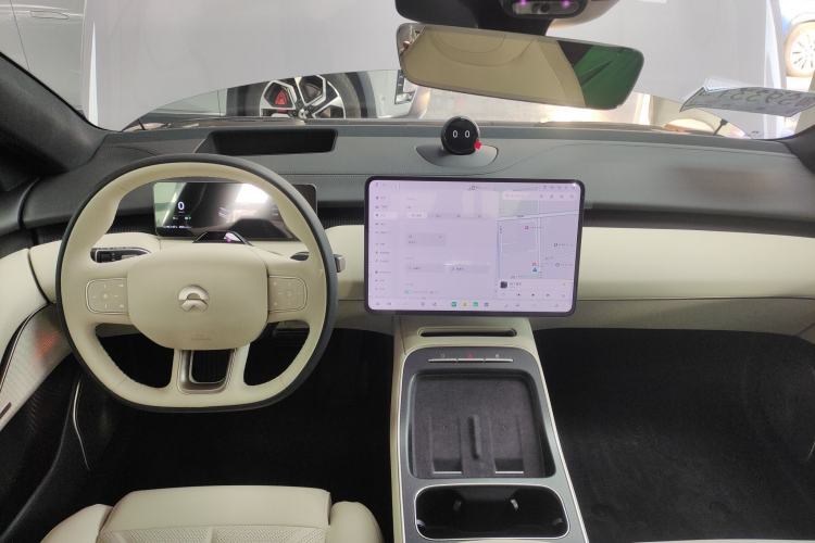 Used Nio ET5T 2025 75 kWh Touring Interior 2