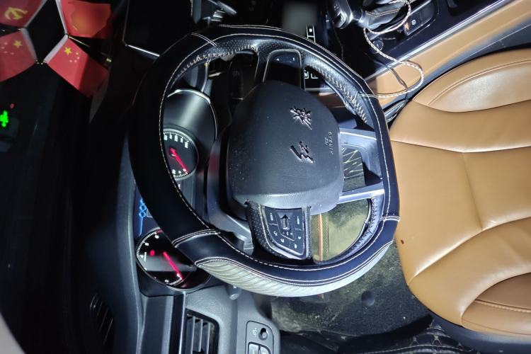 Used Hongqi H5 2018 30TD Smart Connect Dynamic Edition Steering Wheel