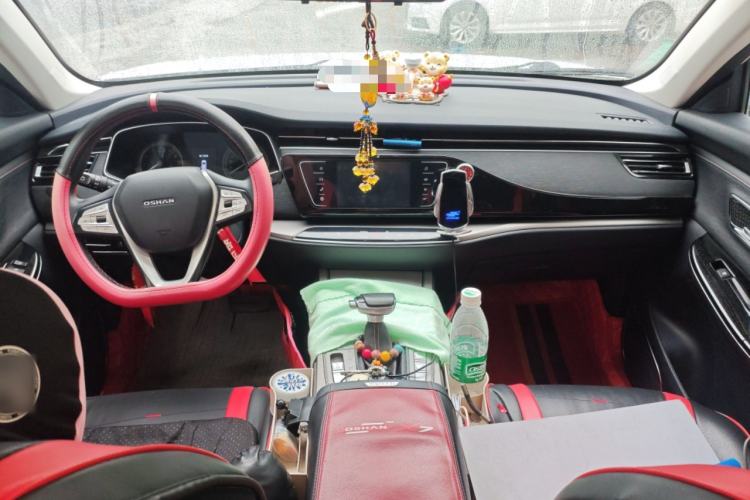 Used CHANGAN OSHAN X7 2020 1.5T Automatic Luxury Version Center Console