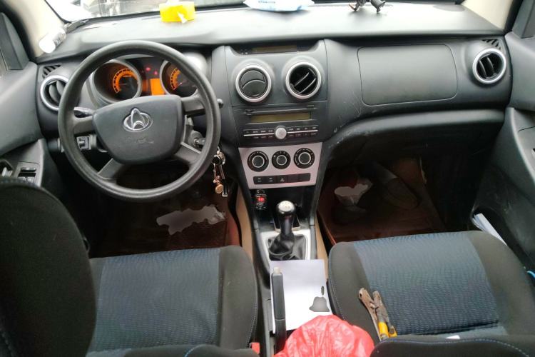 Used CHANGAN KAICHENG Ounuo S 2014 1.5L Base Version
