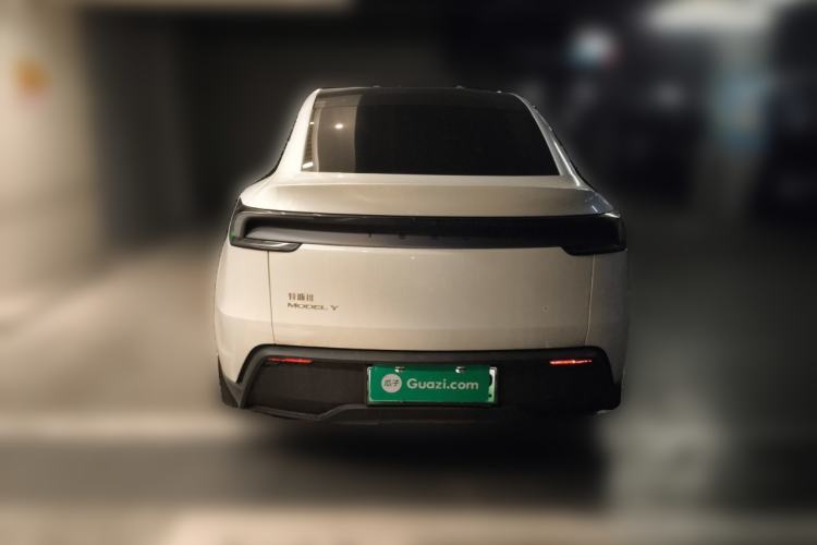 Used Tesla Model Y 2025 Rear-Wheel-Drive Version