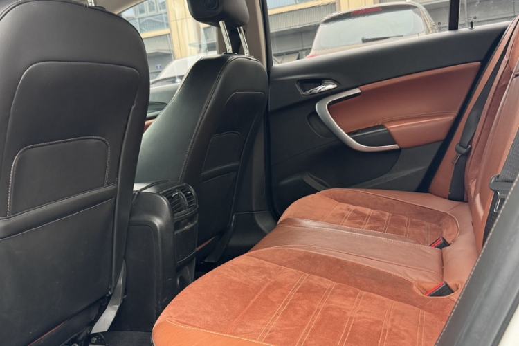 Used Buick Regal 2015 1.6T Elite Tech Model Exterior 7