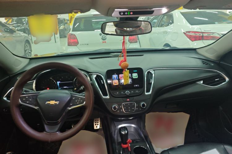 Used Chevrolet Malibu XL 2018 530T Automatic Ruiyi Edition Center Console