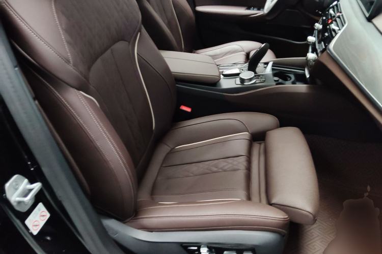 Used BMW 5 Series 2023 530Li Luxury Edition M Sport Package
