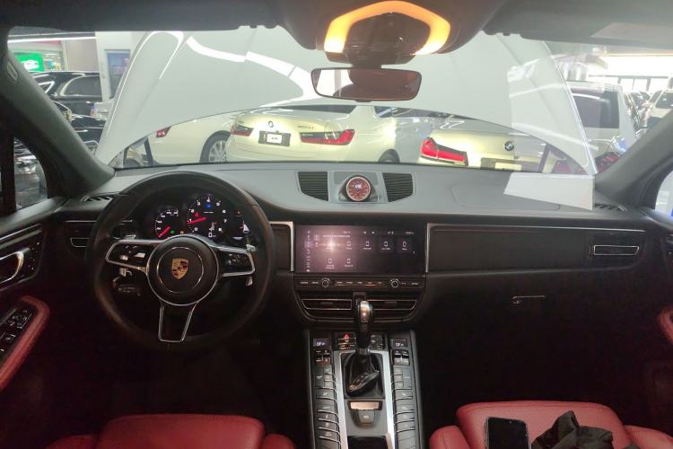 Used Porsche Macan 2018 Macan 2.0T Center Console