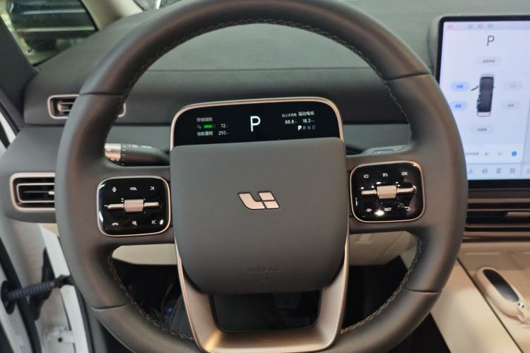 Used Li Auto MEGA 2025 Home Family Special Edition