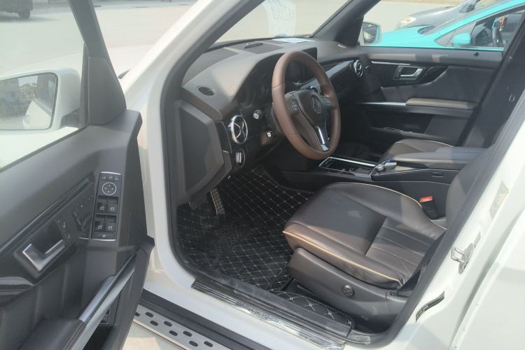 Used Mercedes-Benz GLK-Class 2013 Facelift GLK 300 4MATIC Luxury Edition Driver Seat