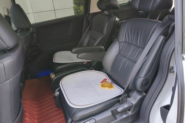 Used Honda Odyssey 2018 2.4L Luxury Edition Interior 4