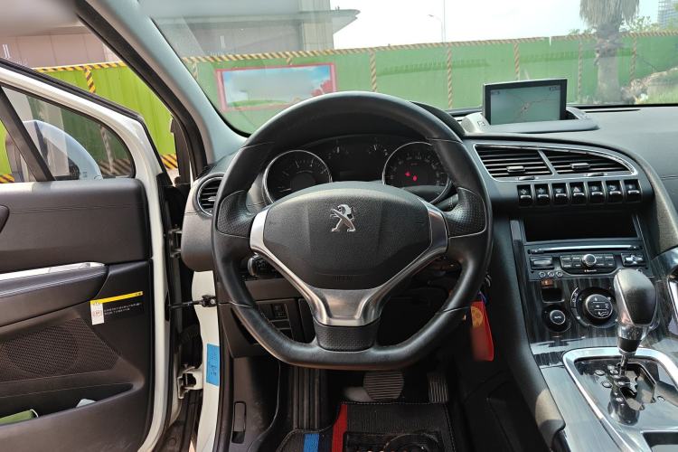 Used Peugeot 3008 2013 1.6THP Automatic Trend Edition Steering Wheel