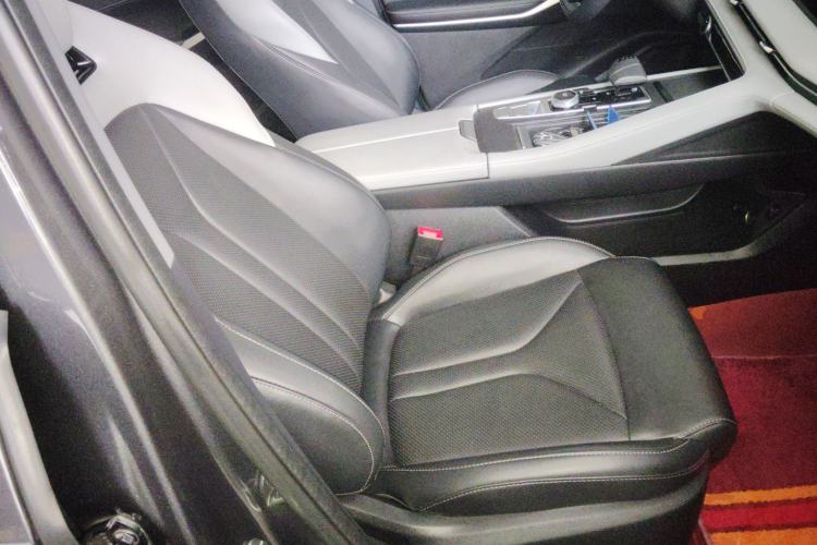 Used CHANGAN CS75 PLUS 2024 3rd Generation Champion Edition 1.5T Intelligent Drive Dynamic Model Right Front Seat