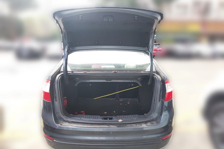 Used Ford Fiesta 2013 Sedan 1.5L Manual Fashion Edition
