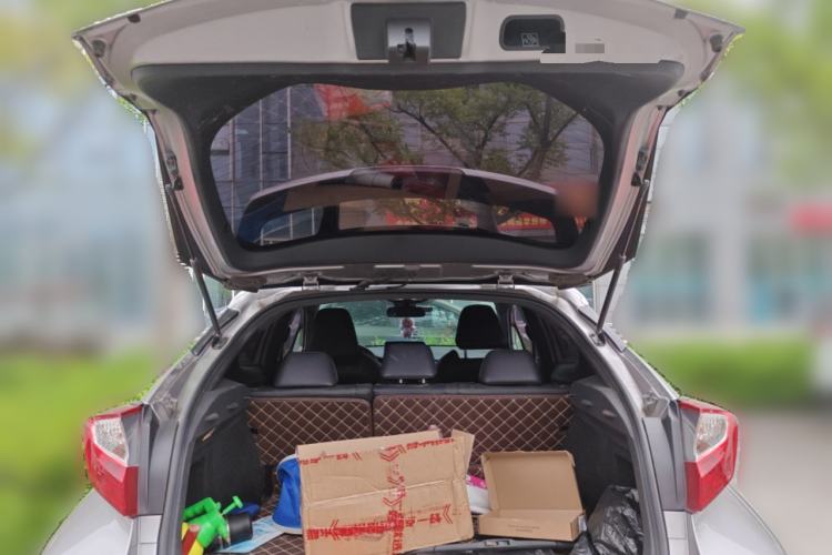 Used Toyota IZOA 2018 2.0L Yichi Version China VI Standard Trunk