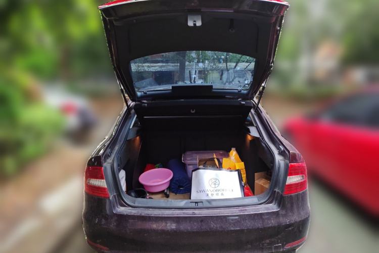 Used Skoda Superb 2013 1.8TSI Automatic MingShi Edition Trunk