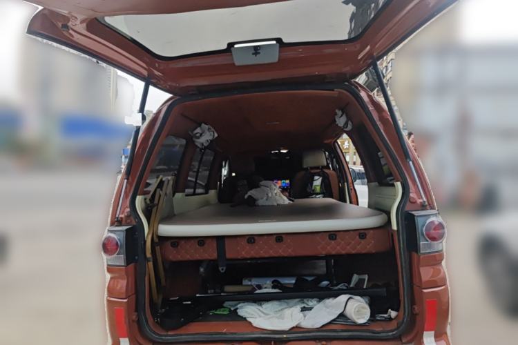 Used FORTHING Lingzhi 2013 M3 1.6L 7-Seater Comfort Model Trunk