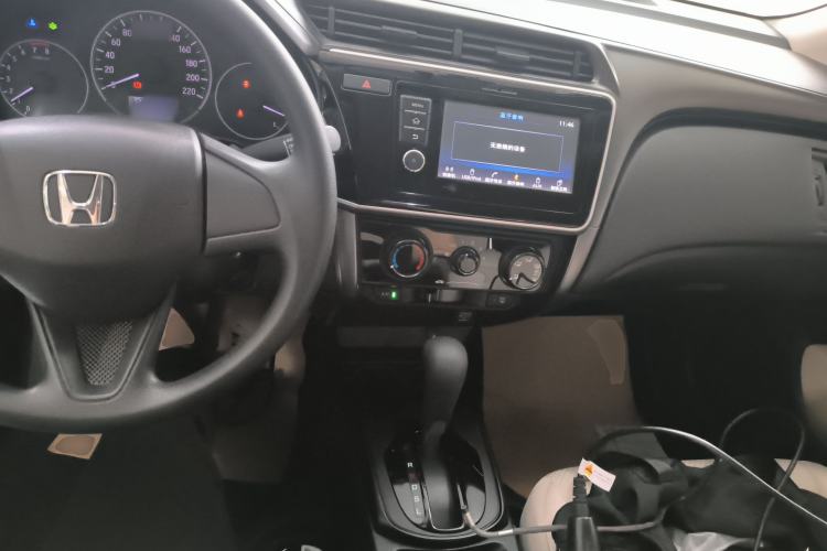 Used Honda City 2019 1.5L CVT Comfort Version Center Console