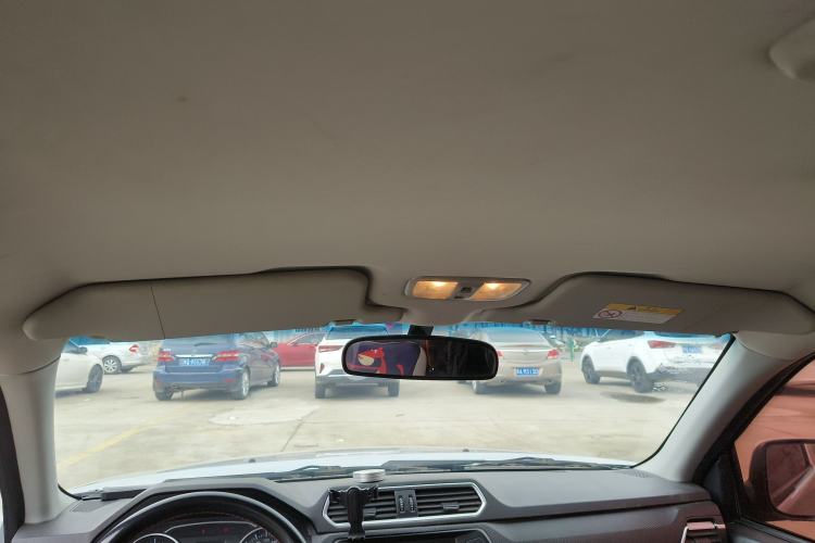 Used Great Wall Wingle 5 2017 2.0T European Version Diesel Two-Wheel Drive Elite Plus Big Double-Cab GW4D20D Headliner