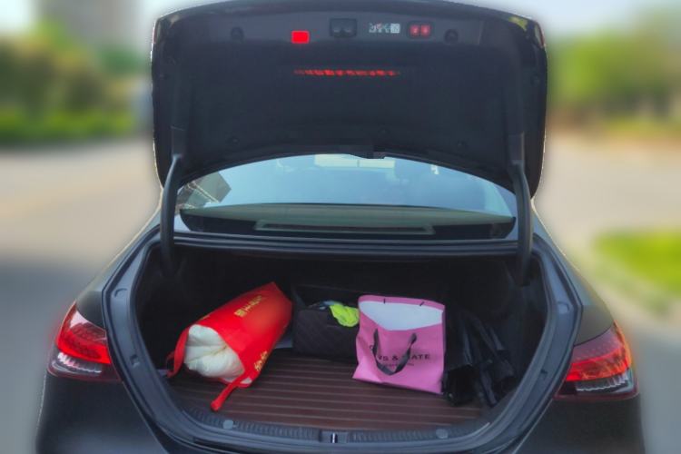 Used Mercedes-Benz E-Class 2023 Updated E 300 L Luxury Edition
