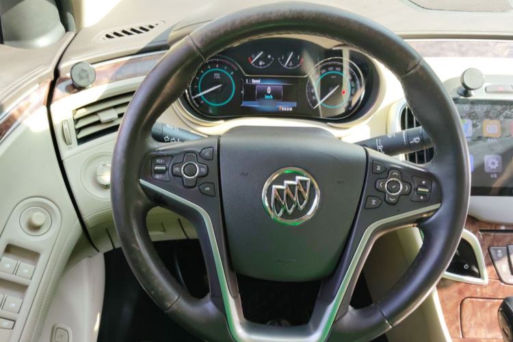 Used Buick LaCrosse 2013 2.4L SIDI Leading Comfort Version