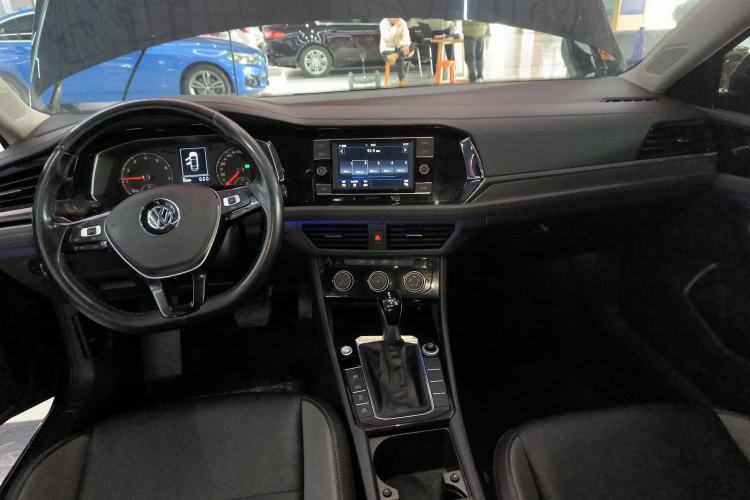 Used Volkswagen Sagitar 2019 280TSI DSG Comfort Version China VI Standard Center Console