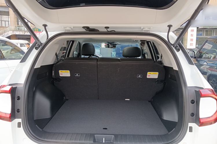 Used Hyundai ix35 2023 Musso 2.0L Deluxe Edition DLX
