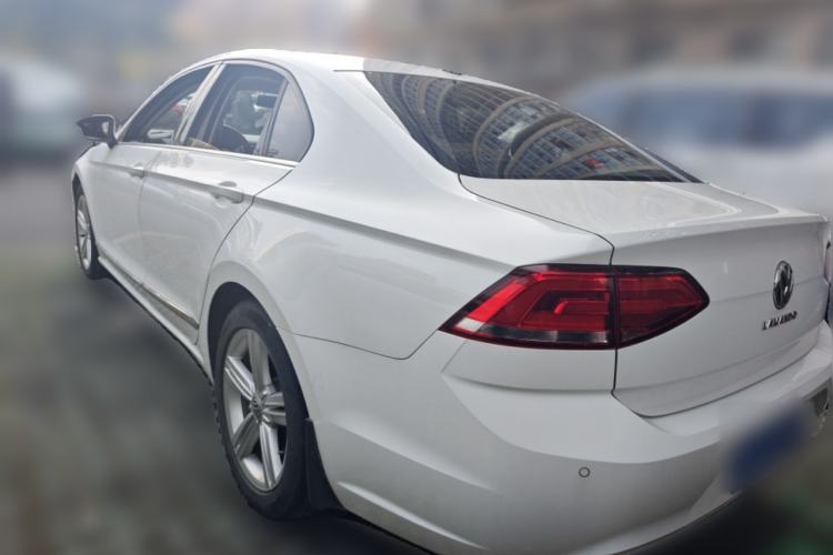 Used Volkswagen Lamando 2015 280TSI Manual Comfort Edition Rear Left 45 Deg