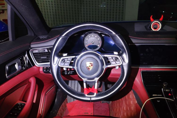 Used Porsche Panamera 2017 Panamera 3.0T Steering Wheel