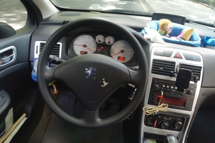 Used Peugeot 307 2012 Hatchback 1.6L Automatic Comfort Edition