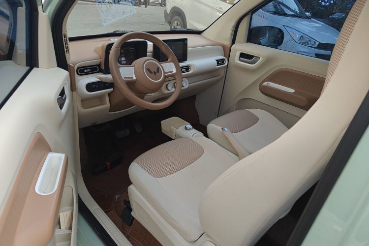 Used Wuling Hongguang MINIEV 2024 3rd Generation 215km Advanced Version