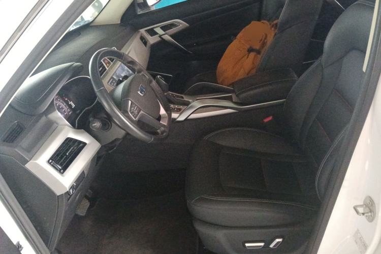 Used Geely Auto Emgrand X7 Sport 2018 1.8TD Automatic Two-Wheel Drive Smart 4G Connected Version