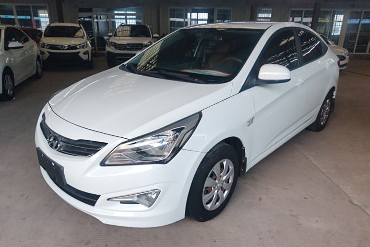 Used Hyundai Verna (older generation) 2014 1.4L Manual Smart GLS Trim