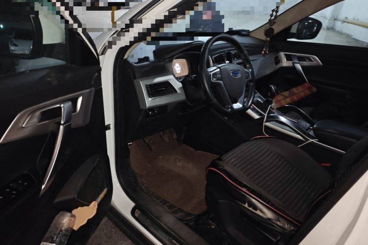 Used Geely Auto Emgrand X7 Sport 2016 2.0L Manual Smart Connect Version
