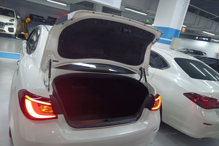 Used Infiniti Q70 2019 Q70L 2.0T Elite Plus Version