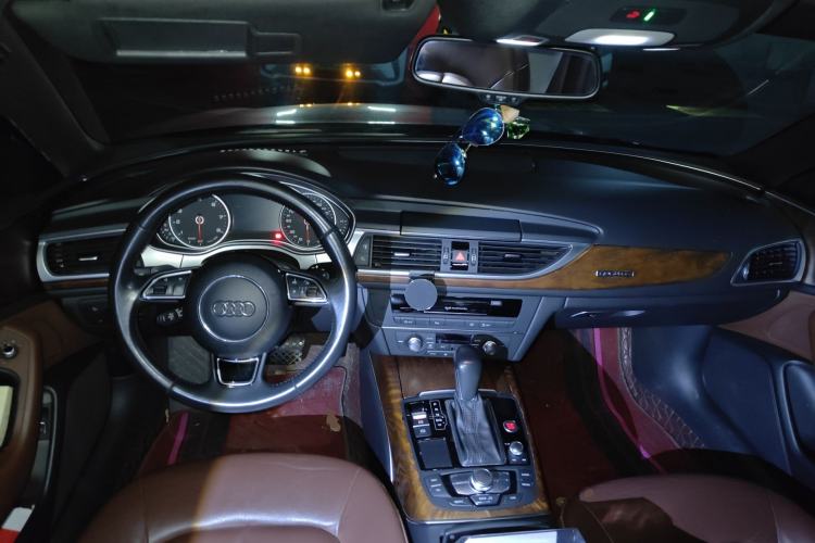 Used Audi A6L 2018 30th Anniversary Edition 45 TFSI quattro Sport model
