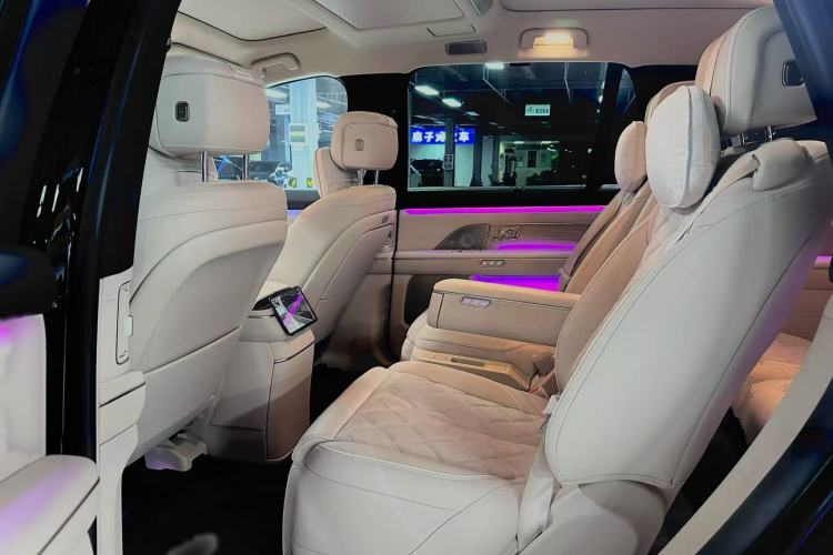 Used Nio ES8 2026 Model 6-seat Executive Luxury Edition Interior 2