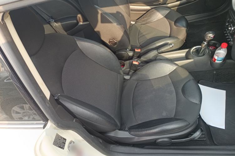 Used MINI 2011 1.6L COOPER Fun
