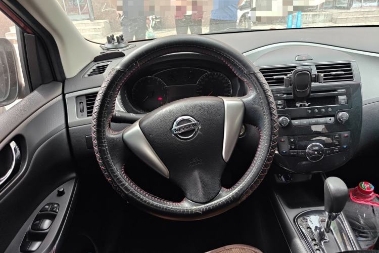 Used Nissan Tiida 2011 1.6T M-CVT Cool Edition Steering Wheel