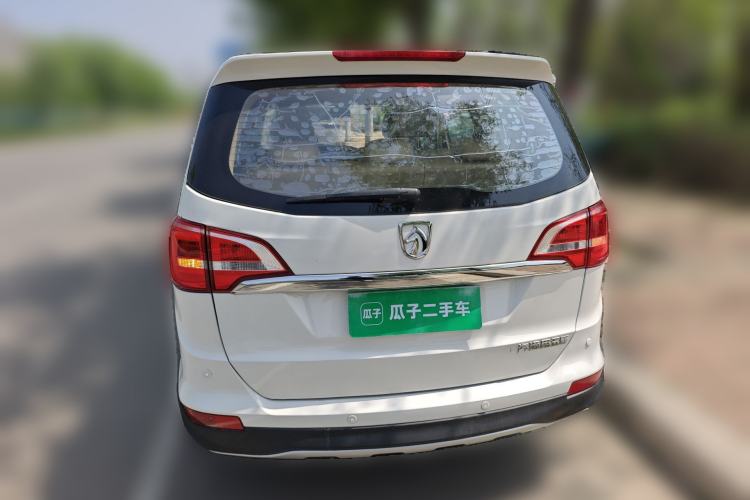 Used Baojun 730 2016 1.5T Manual Comfort Version 7 Seats
